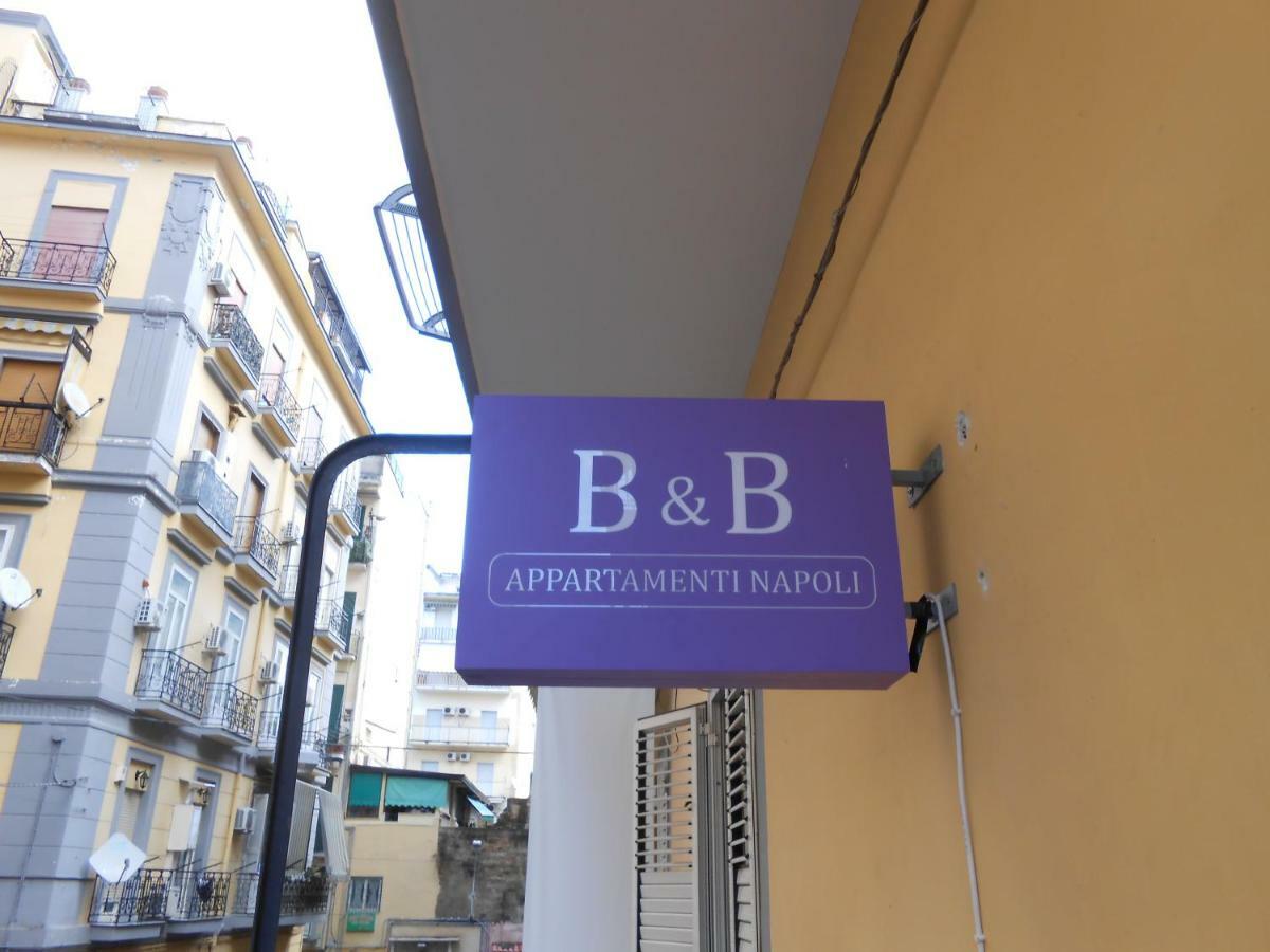 B&B Appartamenti Napoli Exterior photo